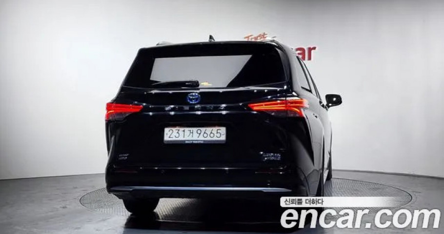 Toyota Sienna 