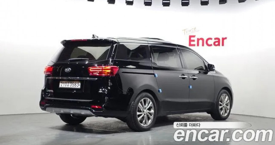 Kia Carnival 