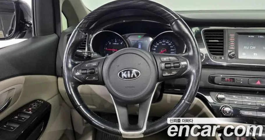 Kia Carnival 