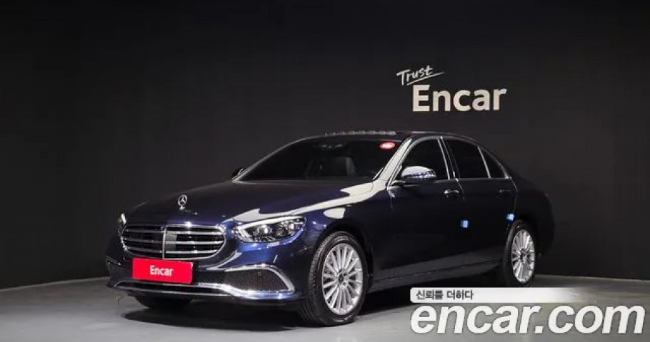 Mercedes-Benz E-Class 