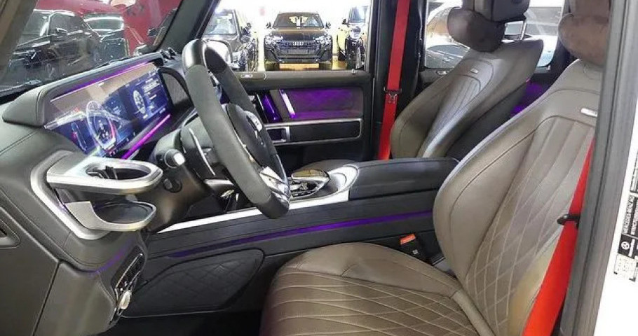 Mercedes-Benz G-Class 