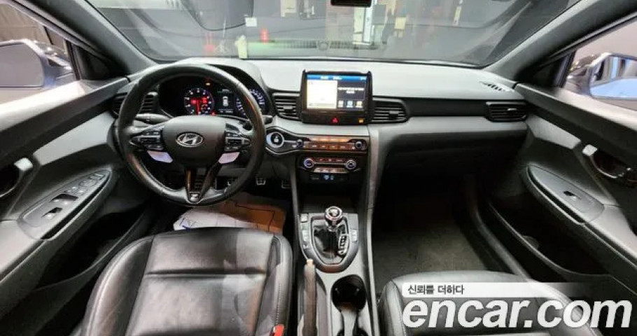 Hyundai Veloster 
