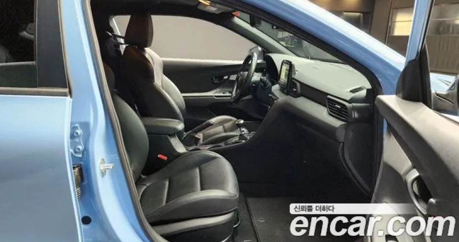 Hyundai Veloster 