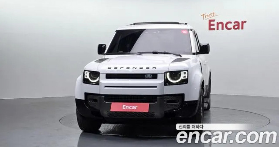 Land Rover Defender 