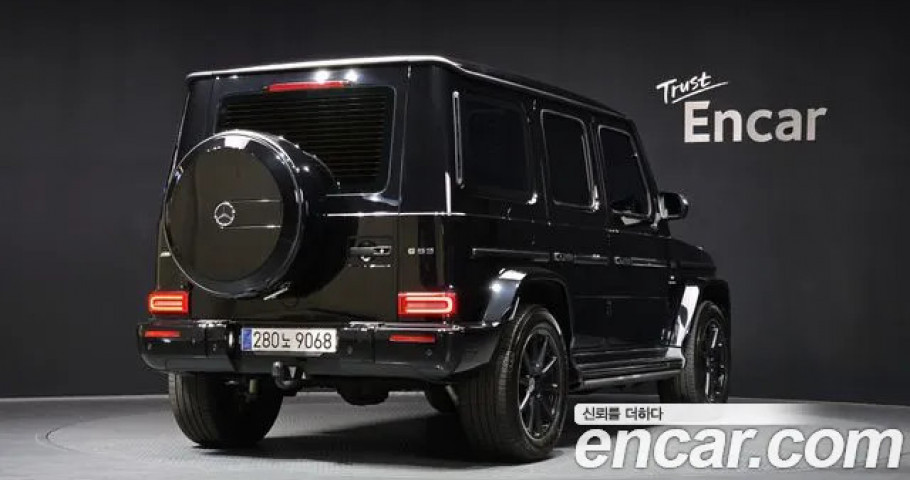 Mercedes-Benz G-Class 