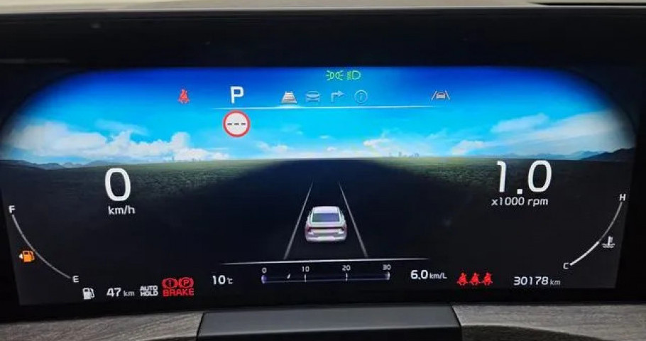 Kia K8 