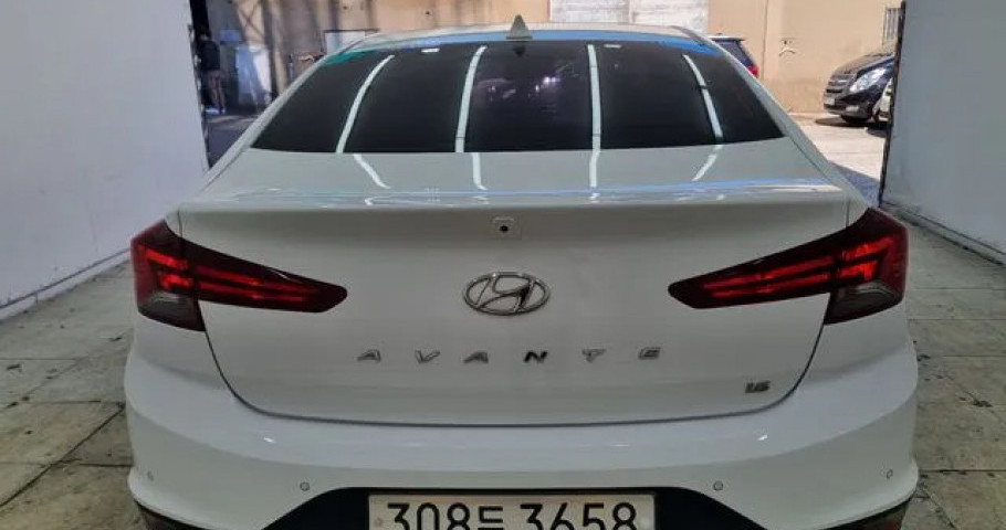Hyundai Avante 