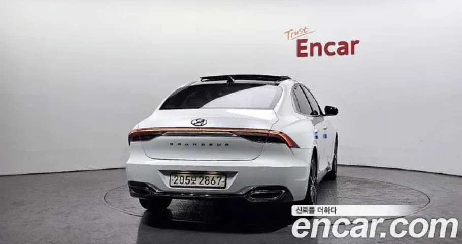 Hyundai Grandeur 