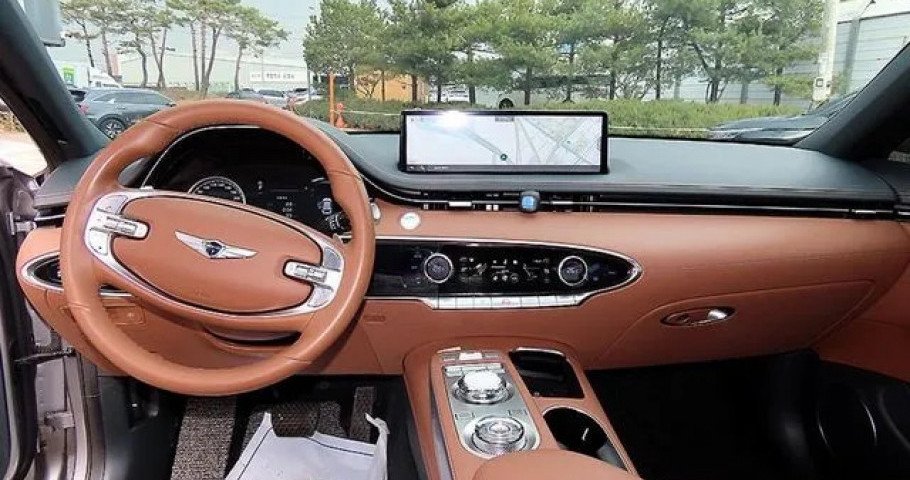 Genesis Gv70 