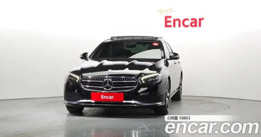 Mercedes-Benz E-Class 