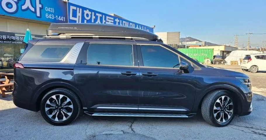 Kia Carnival 