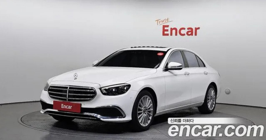 Mercedes-Benz E-Class 