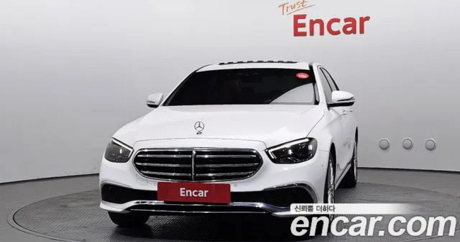Mercedes-Benz E-Class 
