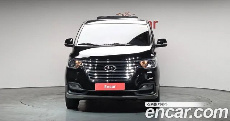 Hyundai Starex 