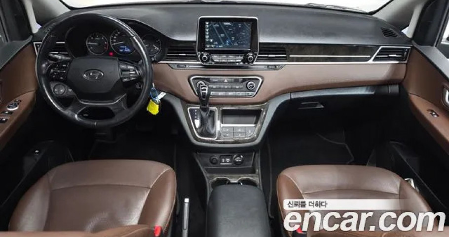 Hyundai Starex 