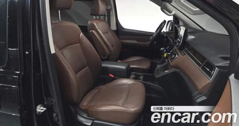 Hyundai Starex 