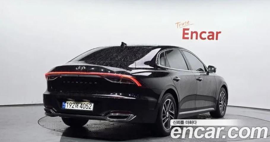 Hyundai Grandeur 