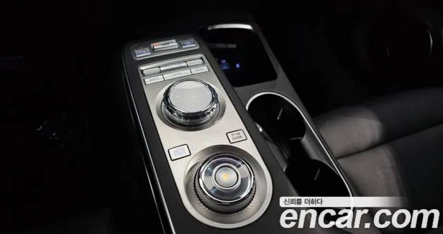 Genesis Gv70 