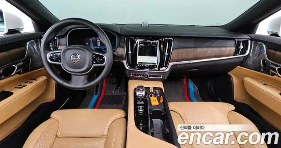 Volvo S90 