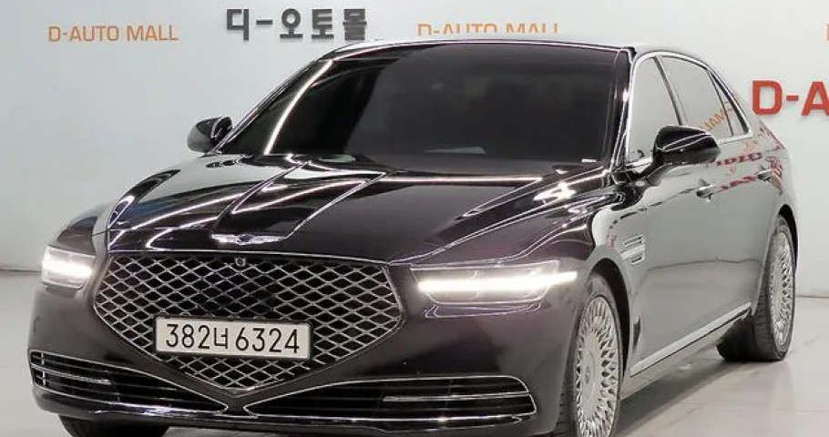 Genesis G90 