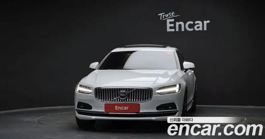 Volvo S90 
