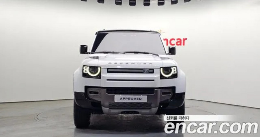 Land Rover Defender 