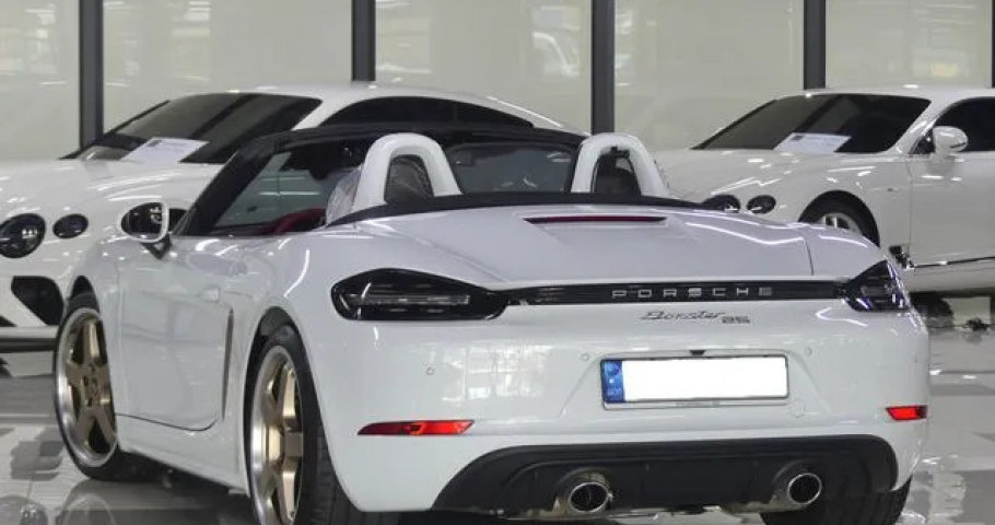 Porsche 718 