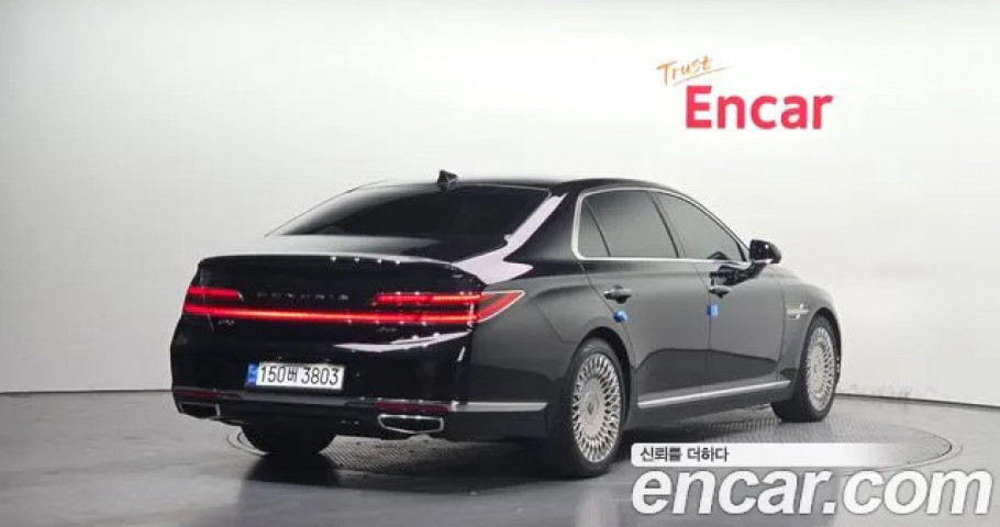 Genesis G90 