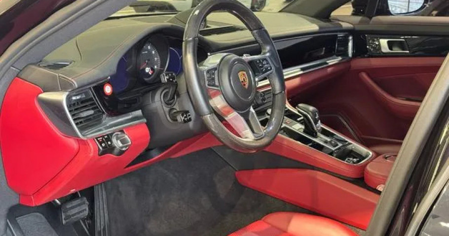 Porsche Panamera 