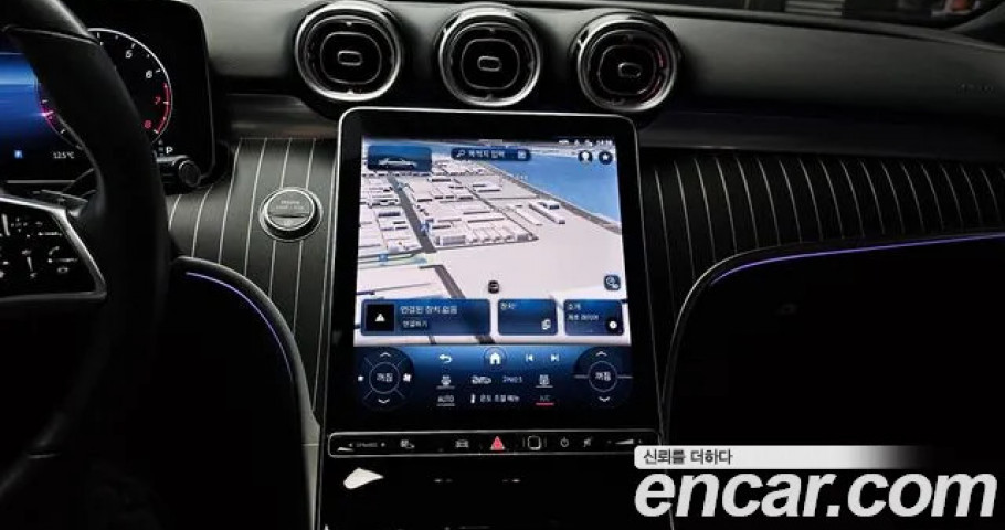 Mercedes-Benz C-Class 