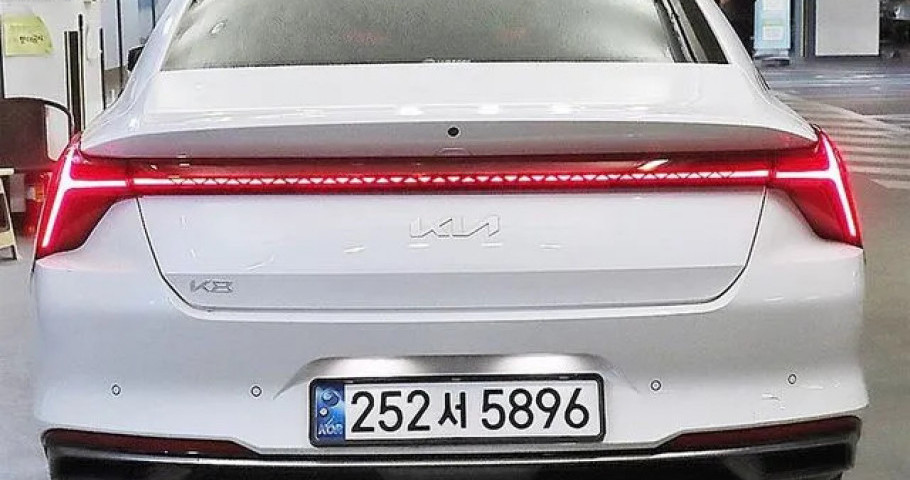 Kia K8 