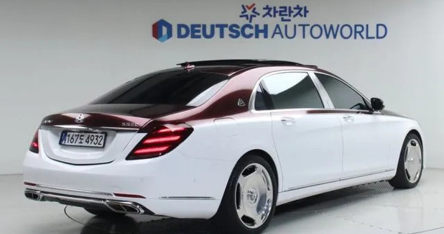 Mercedes-Benz S-Class 