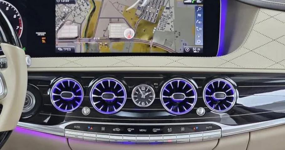 Mercedes-Benz S-Class 