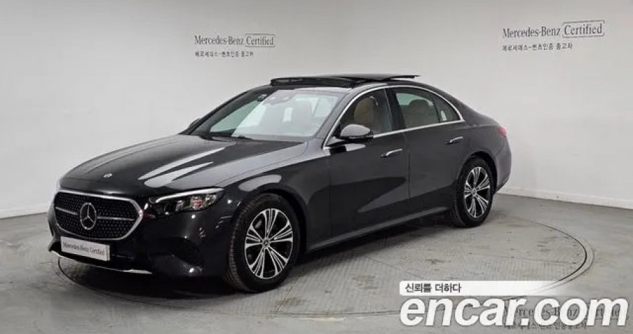 Mercedes-Benz E-Class 