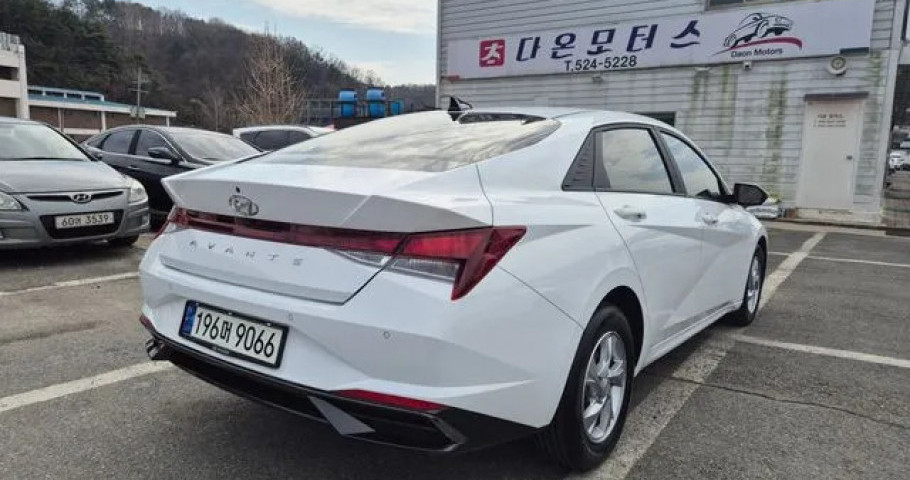 Hyundai Avante (Elantra) 