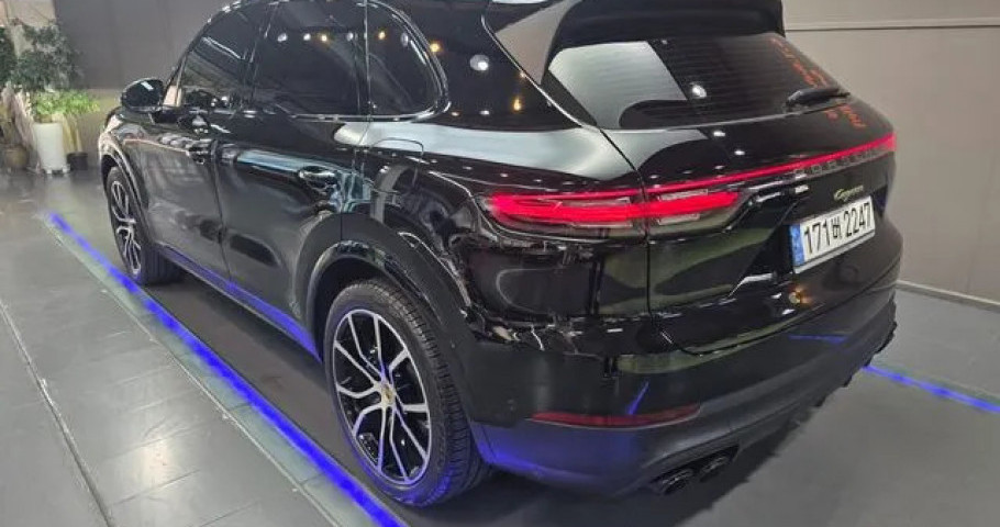 Porsche Cayenne 