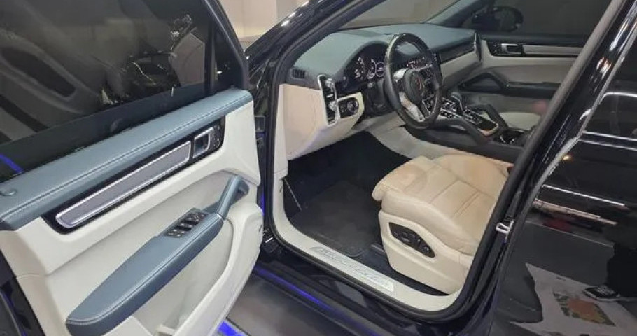Porsche Cayenne 