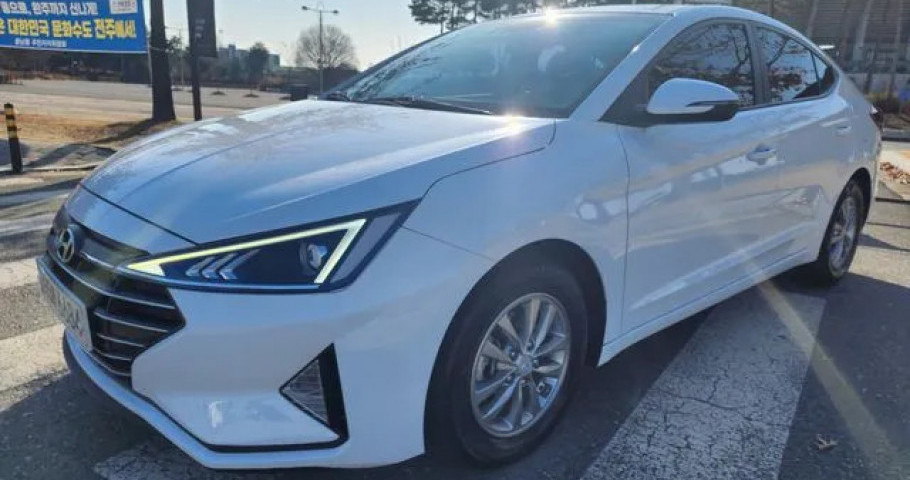 Hyundai Avante (Elantra) 