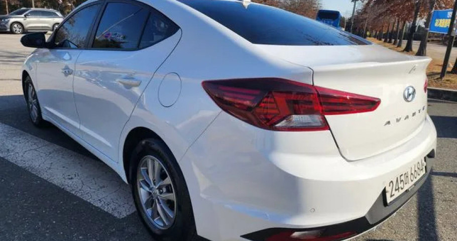 Hyundai Avante (Elantra) 
