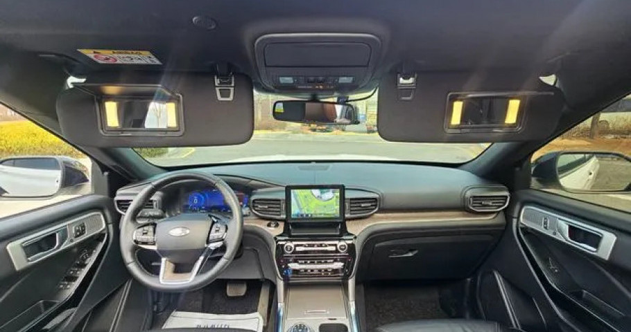 Ford Explorer 