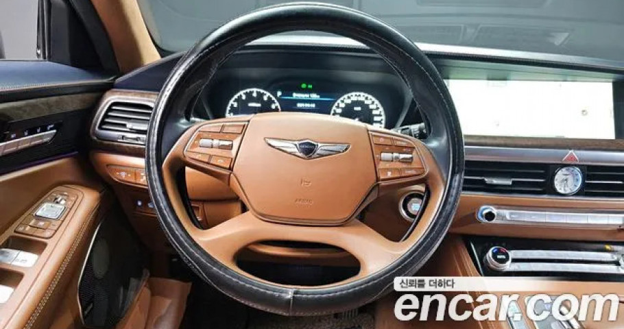 Genesis G90 