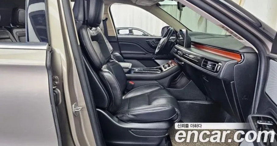 Lincoln Aviator 