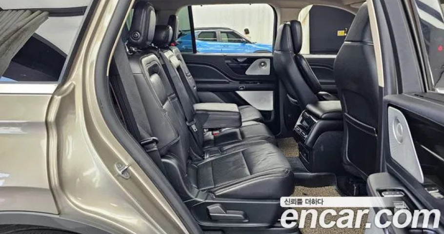 Lincoln Aviator 