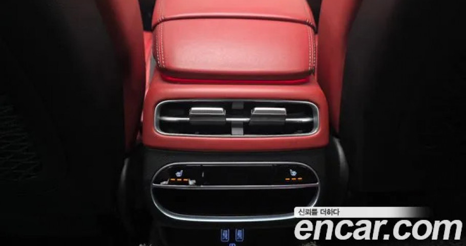 Genesis Gv70 