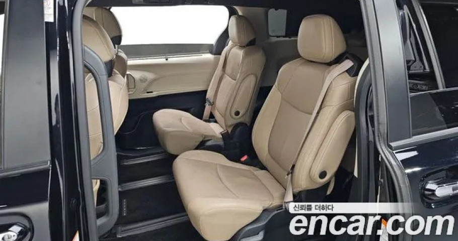 Toyota Sienna 
