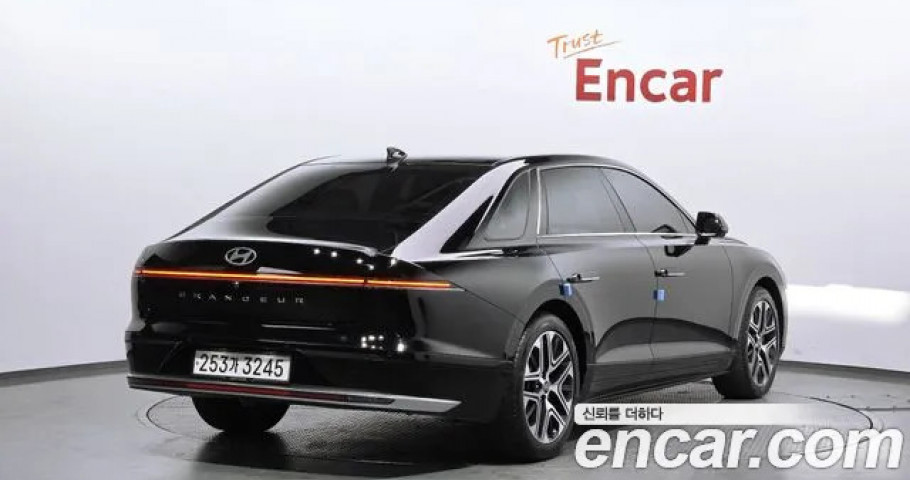 Hyundai Grandeur 