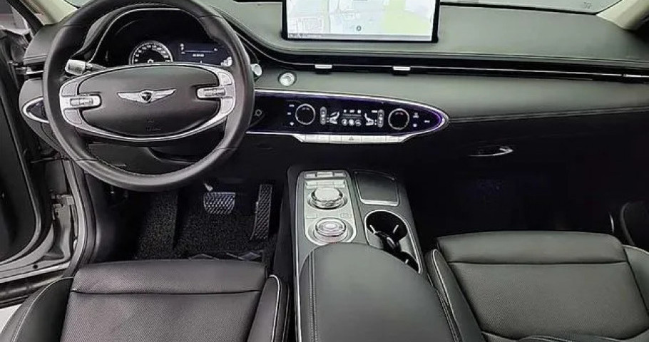 Genesis Gv70 