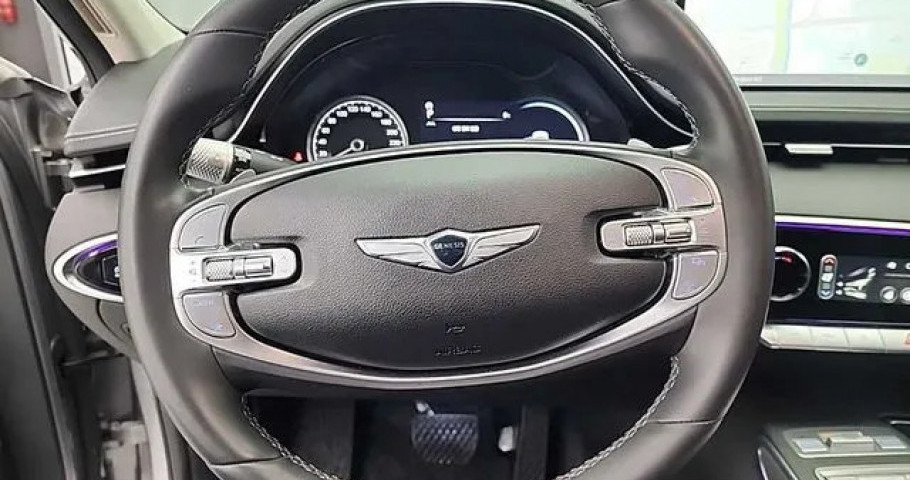 Genesis Gv70 