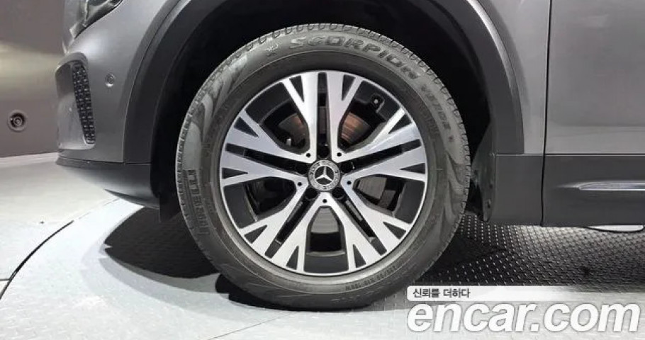 Mercedes-Benz Glb-Class 