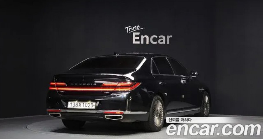 Genesis G90 